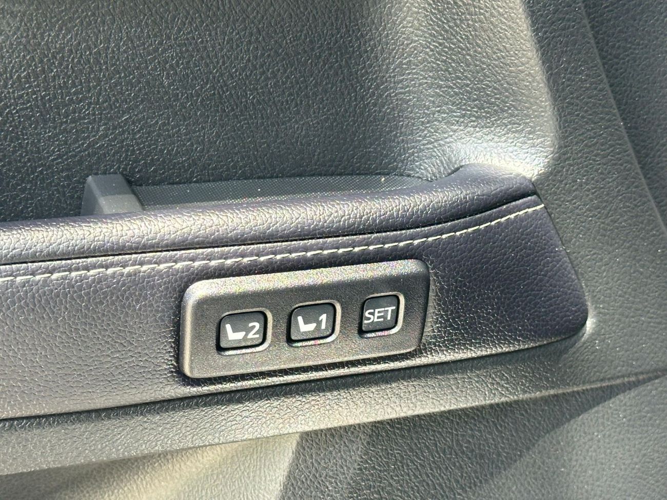 تويوتا Runner4 TOYOTA 4RUNNER LIMITED | FULL OPTION | 7 SEATS & 4X4 | UAE PASS