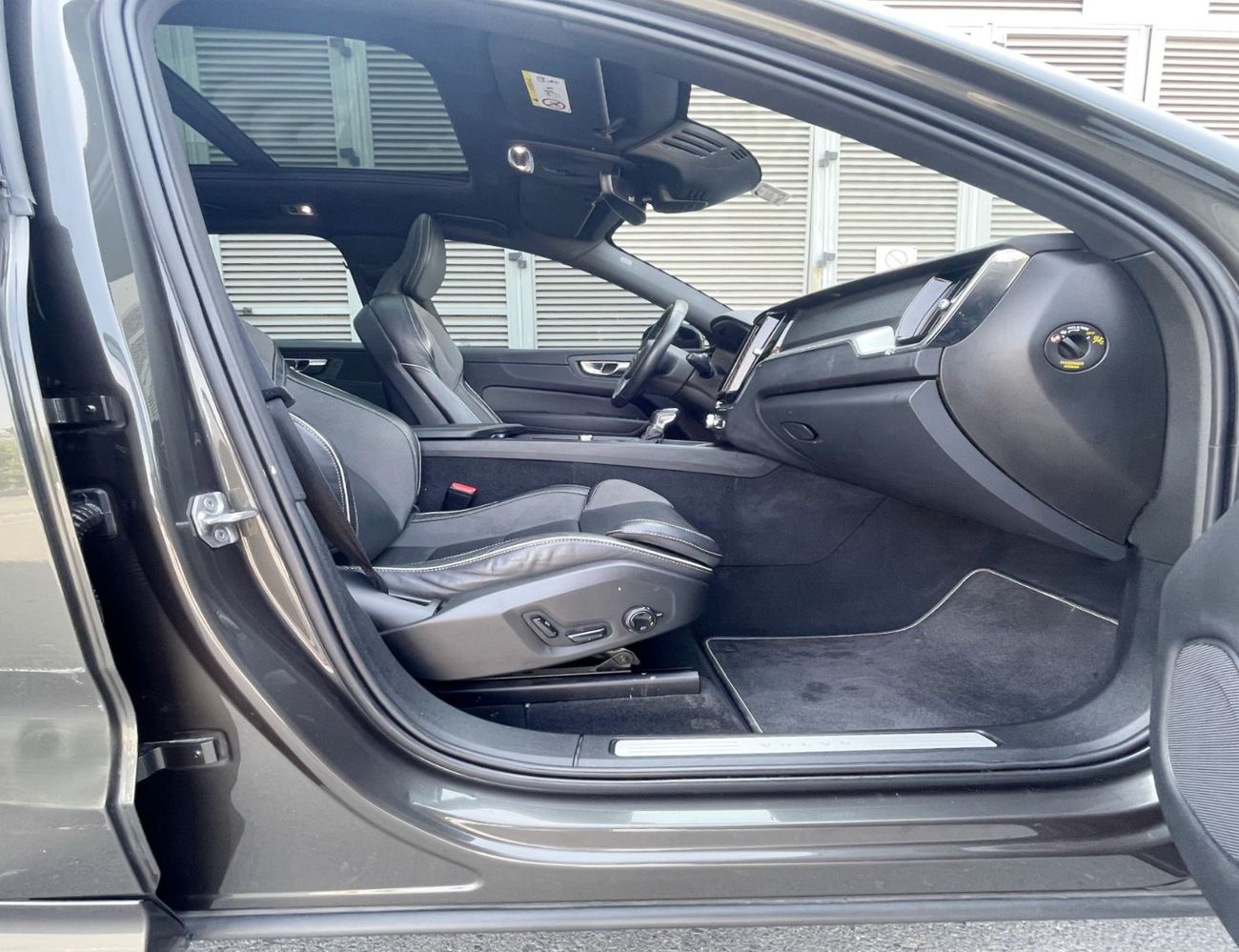 فولفو XC 60 Momentum 2.0L AWD