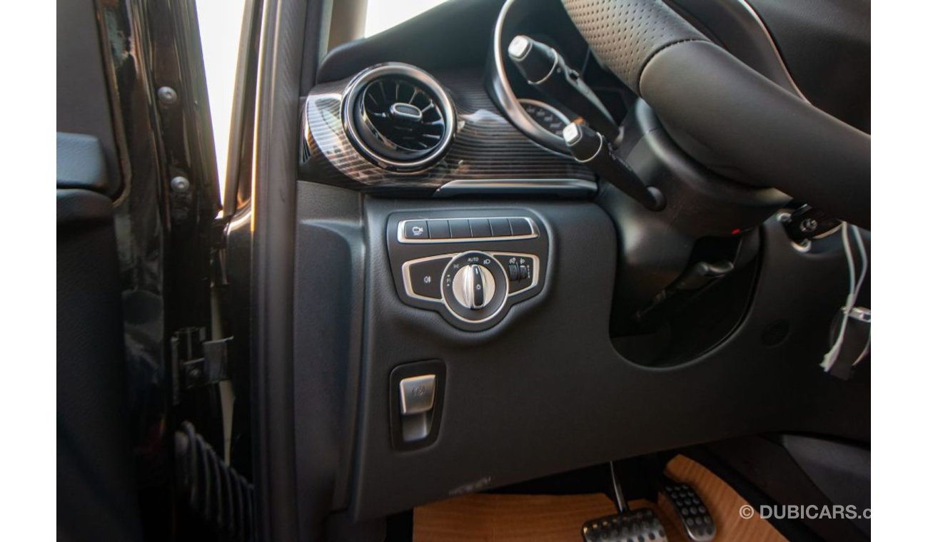 Mercedes-Benz V 250 2020 MB V250 2.0L 8 STR | 360 Cam + 8 STR | With Fabric & Steel Wheels: AED  160,000