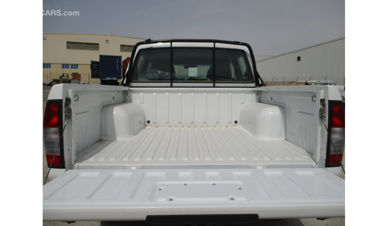 نيسان NP 300 - LHD - 2.5L DIESEL DOUBLE CAB 4 X 4 STD - MNL