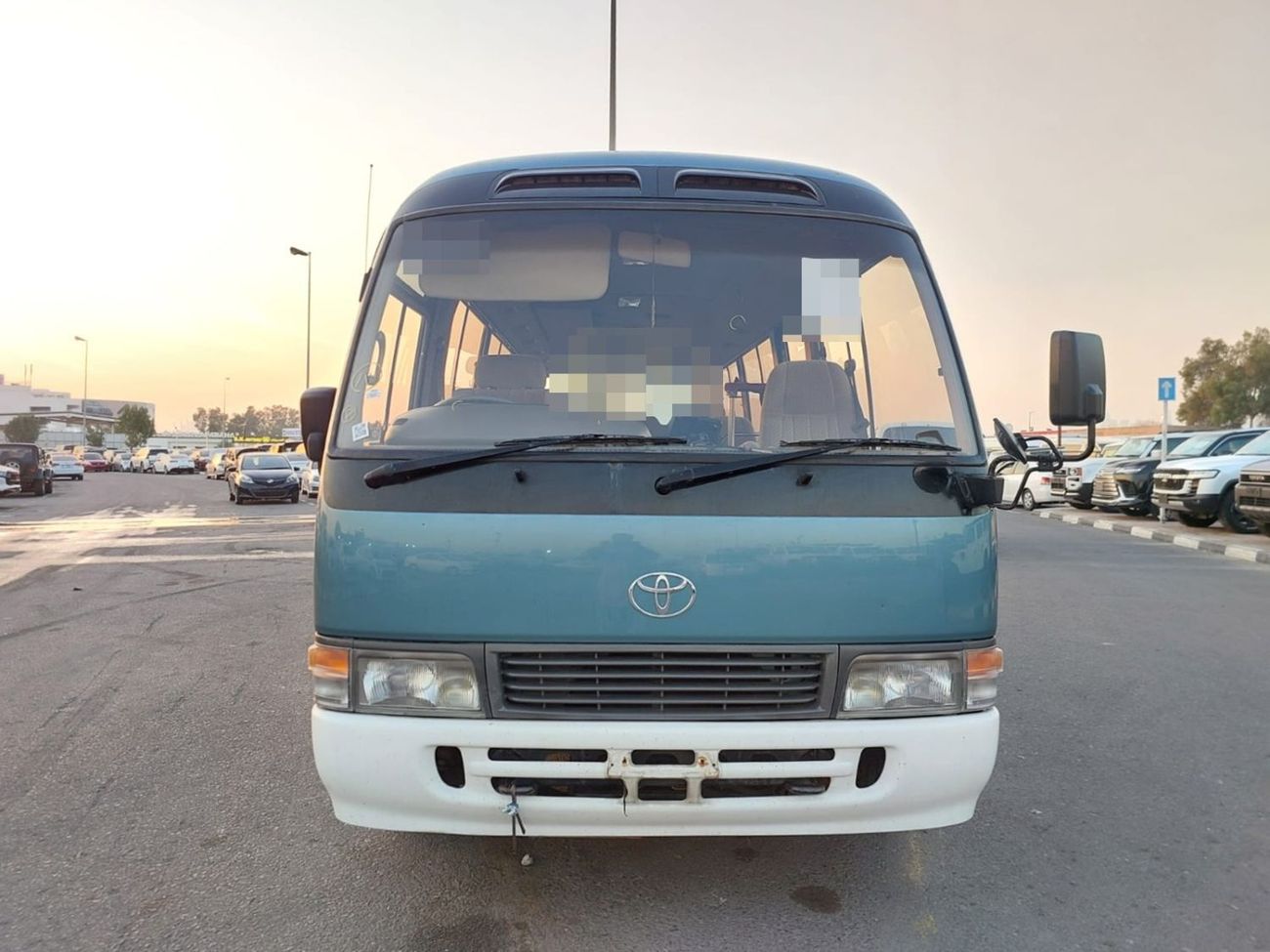 تويوتا كوستر TOYOTA COASTER BUS RHD 1997 MODEL 4.1 L DIESEL AUTOMATIC(PM04646)