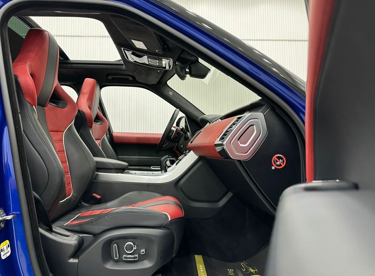 Land Rover Range Rover Sport 2017 Range Rover Sport SVR, Warranty, Full Range Rover Service History, Full Options, GCC