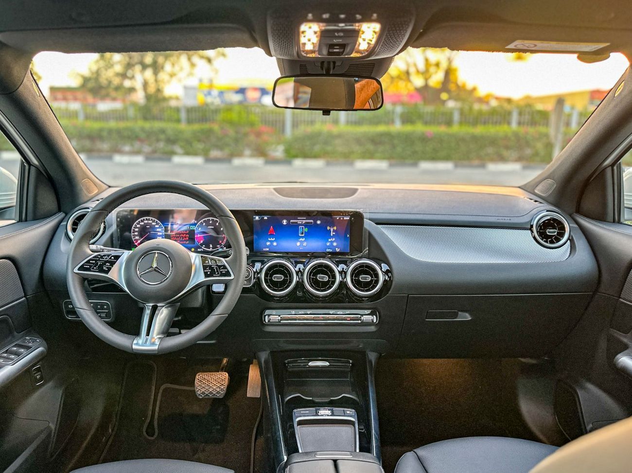 Mercedes-Benz GLA 200 2025 New Mercedes-Benz GLA 200 / 1.3L Turbo