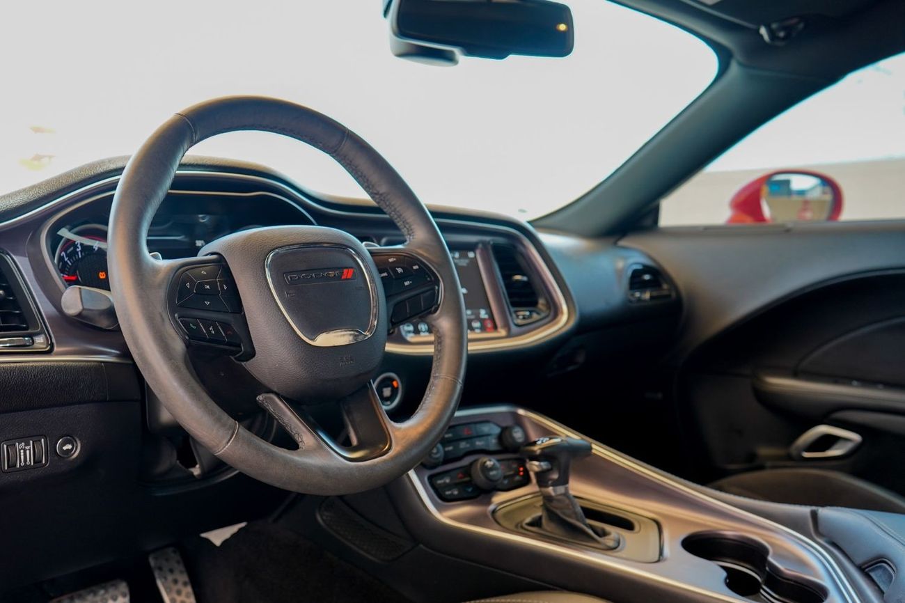 Dodge Challenger Dodge Challenger SXT Plus 2018 GCC (LOWEST MILEAGE) under Warranty with Flexible Down-Payment/ Flood