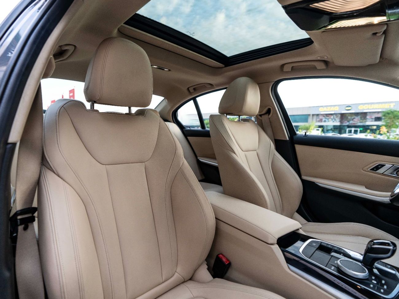 BMW 320i Executive 2.0L