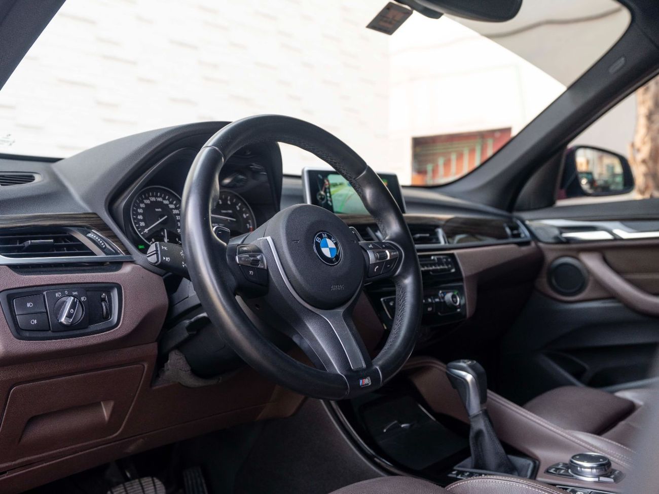 بي أم دبليو X1 sDrive 20i M Sport 2.0L