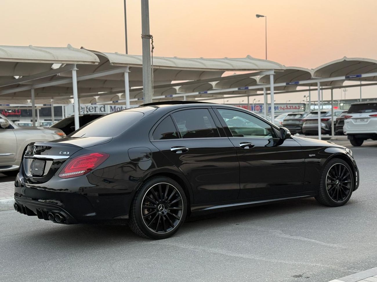 مرسيدس بنز سي 43 ايه ام جي