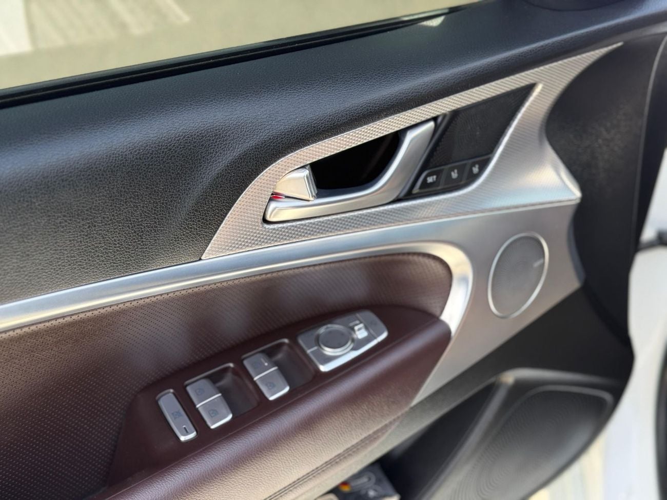 Genesis G70 Prestige 2.0L RWD