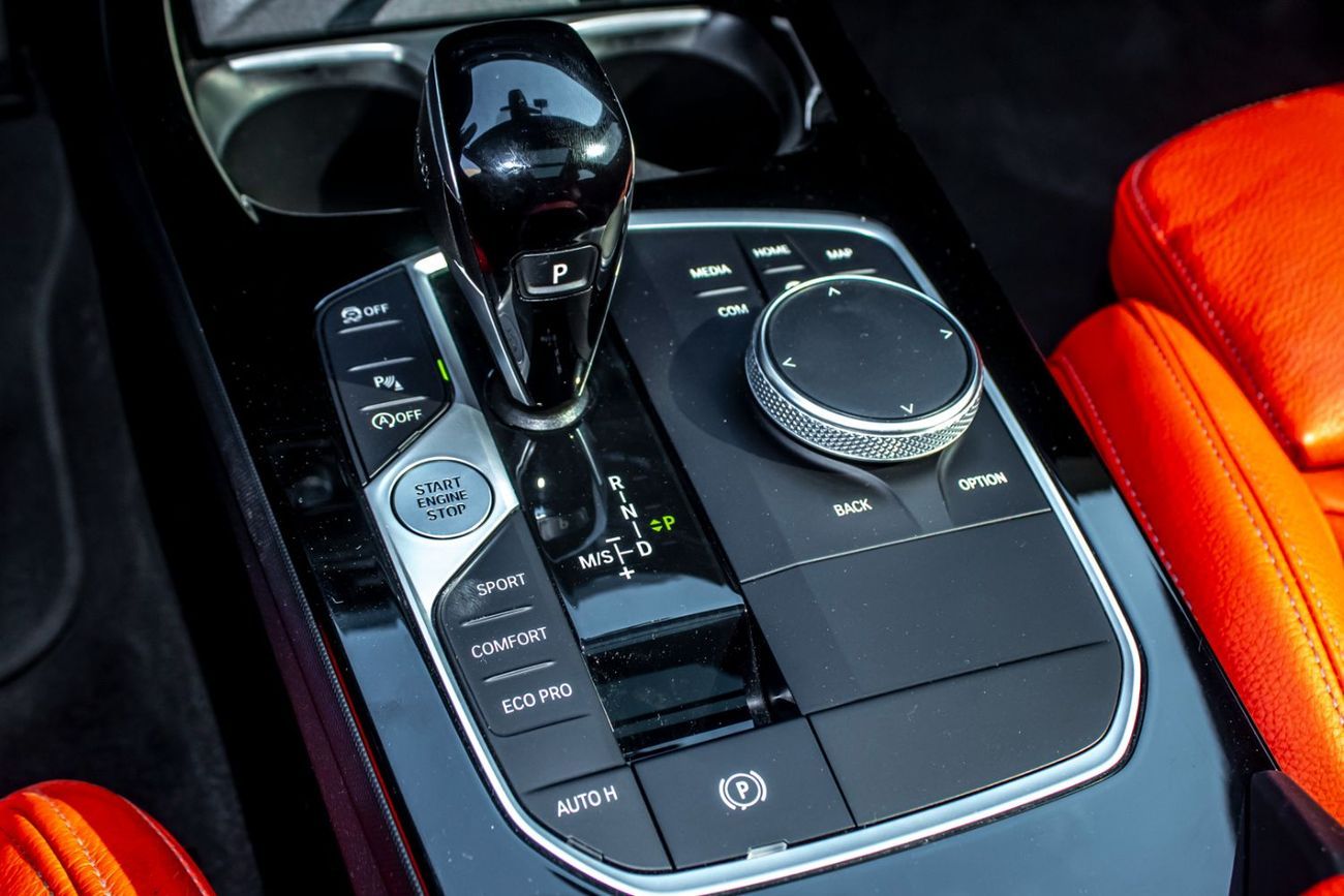 بي أم دبليو 120i M Sport 2.0L