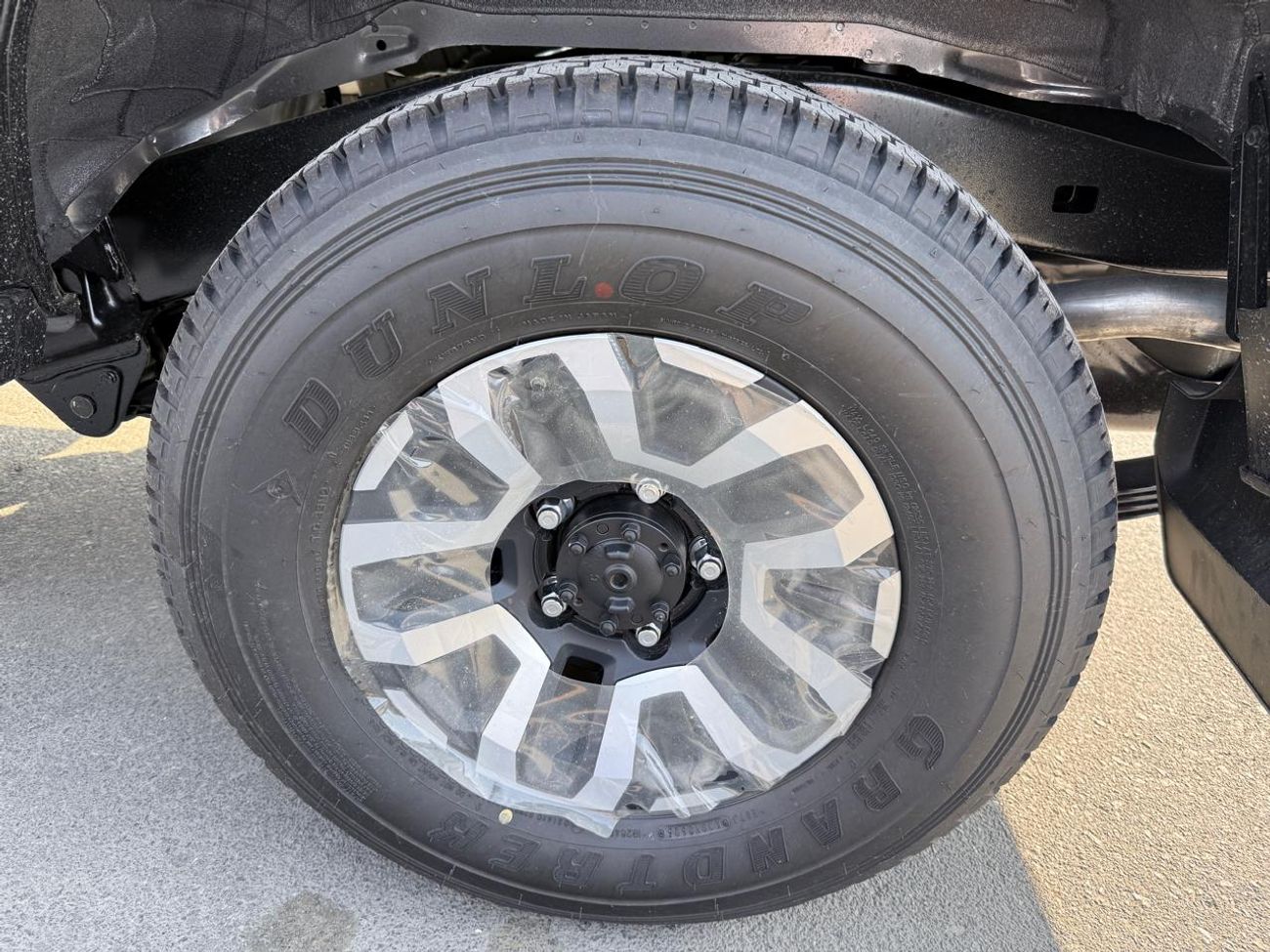 Toyota Land Cruiser 70 Toyota LC76 4.0L Petrol A/T Full Option 2025 (Export Only)