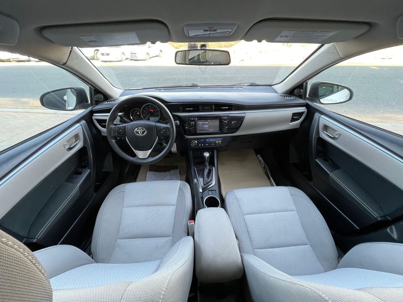 Toyota Corolla LE 1.8L V4 IN PERFECT CONDITION