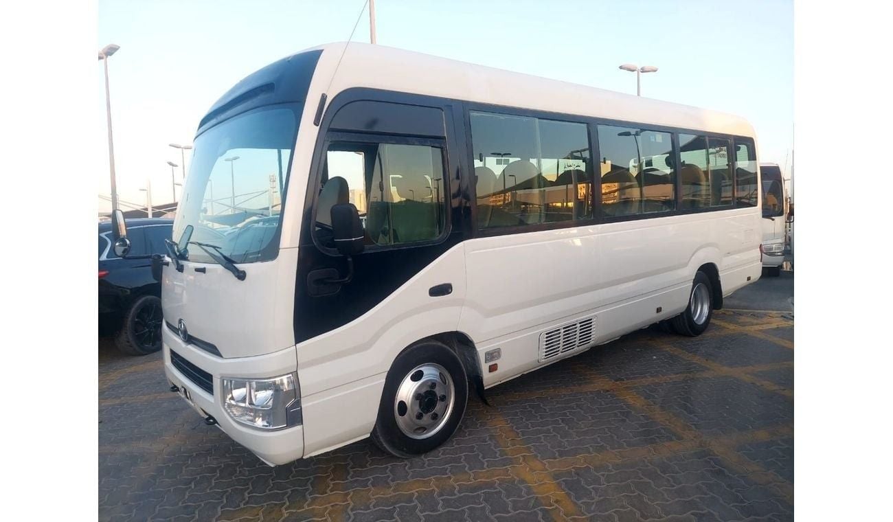 تويوتا كوستر DIESEL 4.2L 23 SEATER MANUAL TRANSMISSION