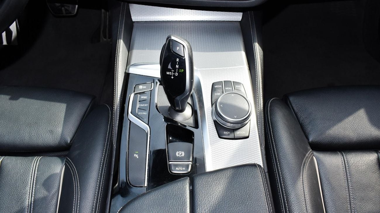 BMW 530i i With M kit