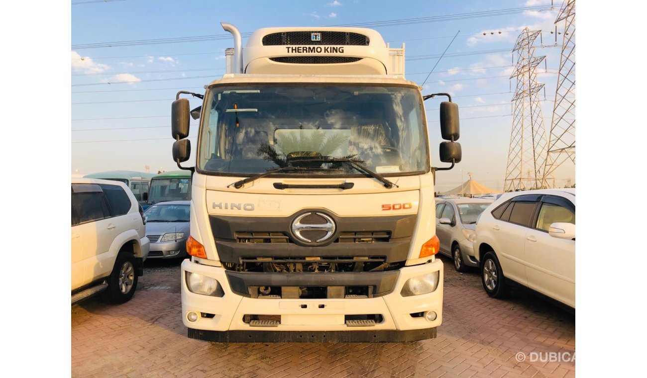 Hino 500 DIESEL, 8 CYLINDERS, 20" TYRES, 10 TONS, FREEZER, 20 CENTIGRADE TEMPERATURE (CODE # H50018)