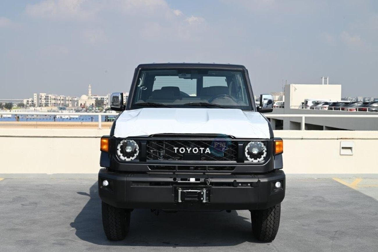Toyota Land Cruiser 70 71 DLX 2.8L Diesel