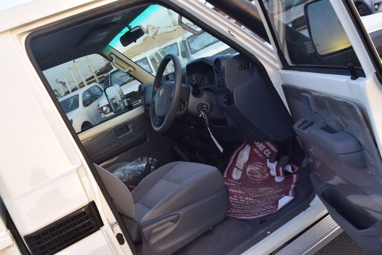 Toyota Land Cruiser Pick Up 2021 TOYOTA LAND CRUISER SINGLE CABIN LX V8