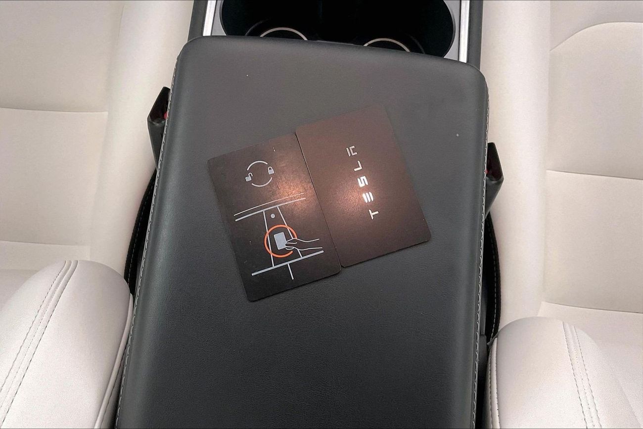 تسلا موديل 3 Performance (Dual Motor) | National Day Celebration | شامل الضمان | 0 ﺪﻔﻋﺓ ﺃﻮﻟﻯ