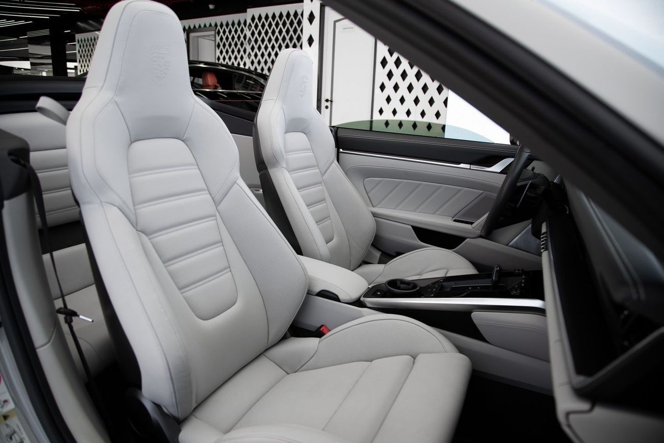 Porsche 911 WARRANTY JAN 2025