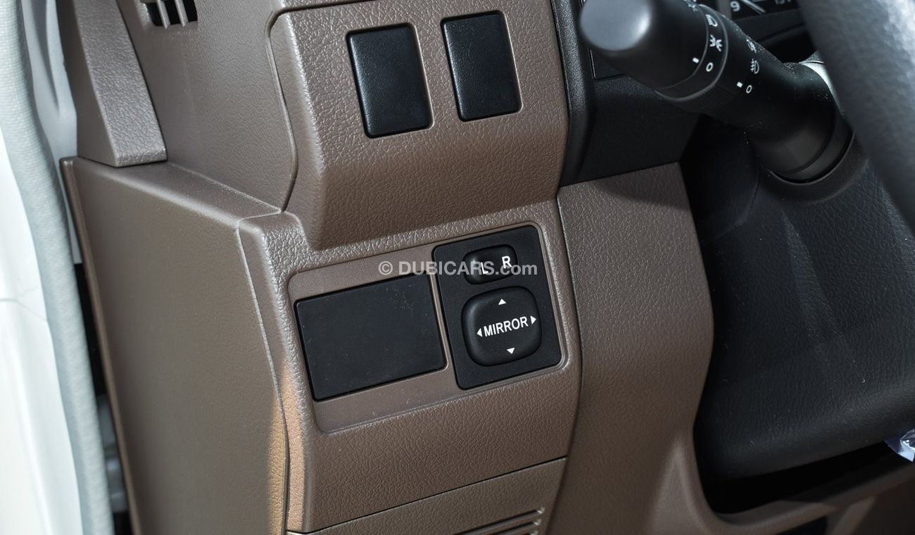 Toyota Land Cruiser 70 4.0L V6 Petrol