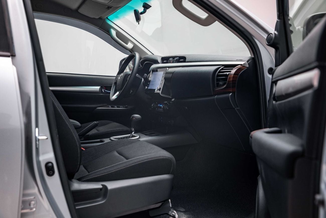 Toyota Hilux SR5 4.0L - Silver Metallic Inside Black | Export Only