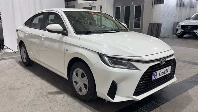 Used 2023 Toyota Yaris E for sale in UAE | Verified Second Hand Toyota Yaris E Price