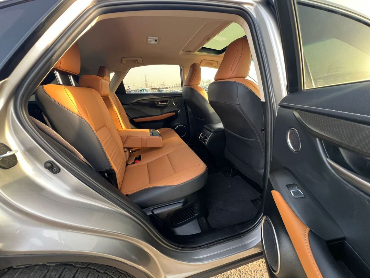 لكزس NX 300 2021 LEXUS NX 300 -2.0 L - V4 - Sunroof - Push Start - Leather & Electric Seats - Trunk Automatic -