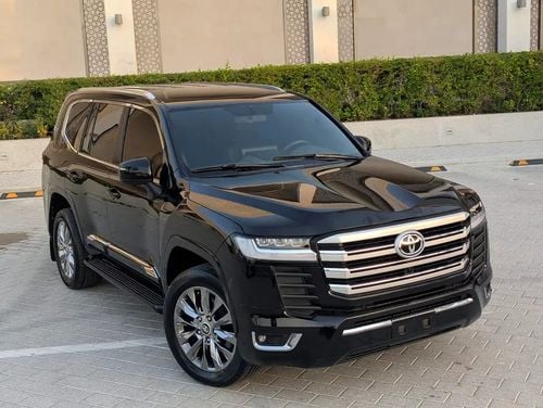 تويوتا لاند كروزر GXR Facelifted | 4.0L V6 | GCC Specs |Full Option| Excellent Condition
