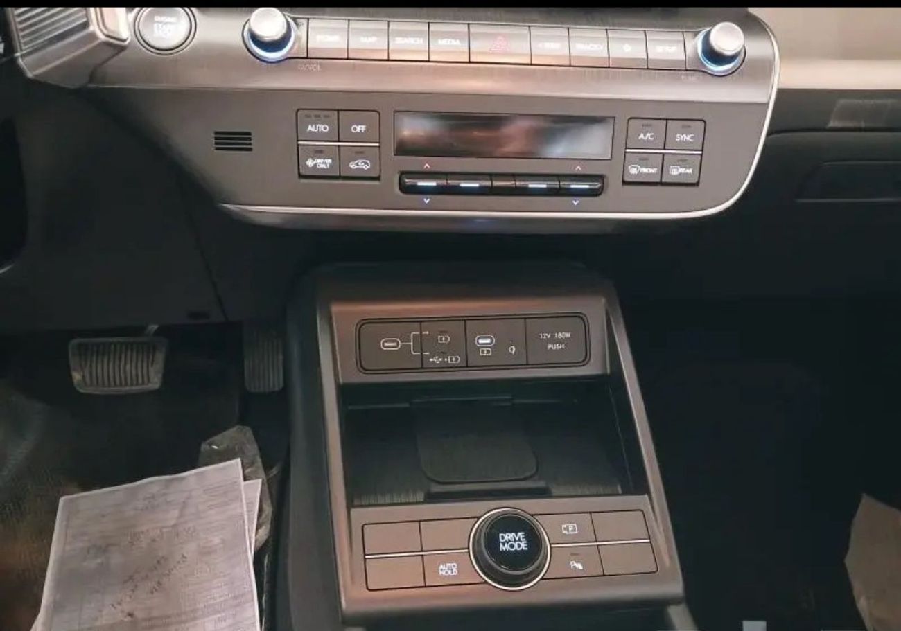 هيونداي كونا 1500cc Petrol FWD Wheels 17 ABS , Wheels 16' , Power Mirror Back and rear Sensors , Hallogen Headlig