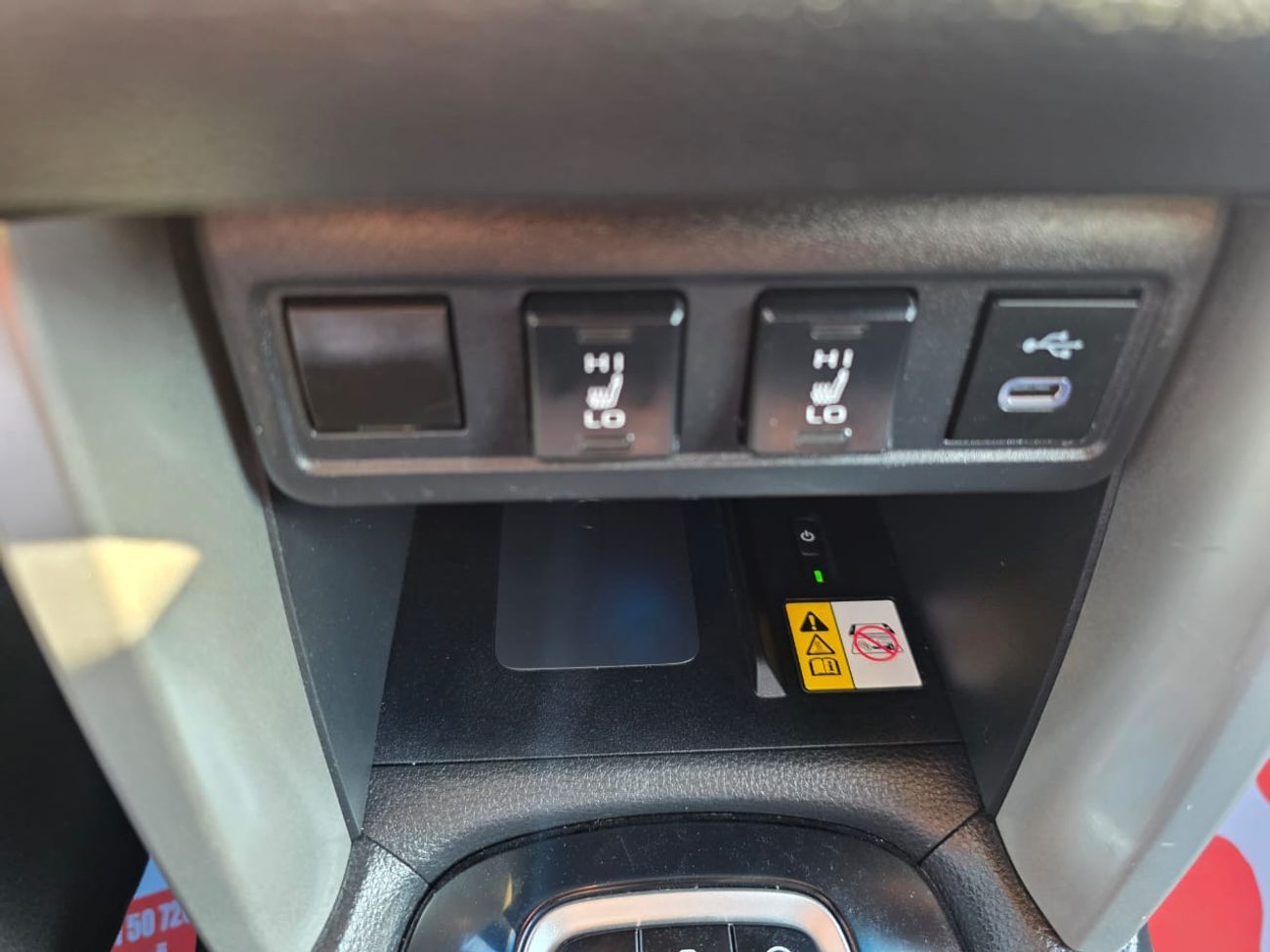 تويوتا كورولا كروس 2.0 XLE (AWD)