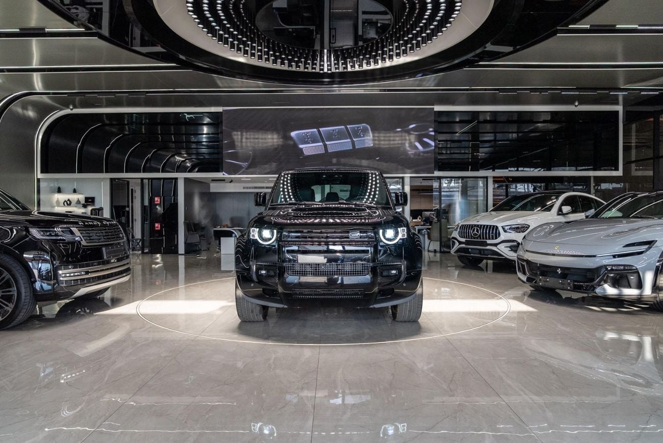 لاند روفر ديفندر 110 HSE P400