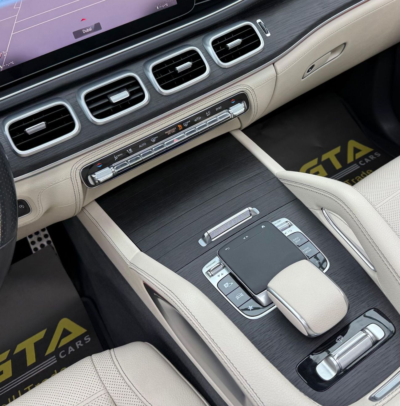 Mercedes-Benz GLS 450 Premium + 3.0L (367 HP) 2020 Mercedes Benz GLS450 4MATIC, Warranty, Full MB Service History, 7 Seate