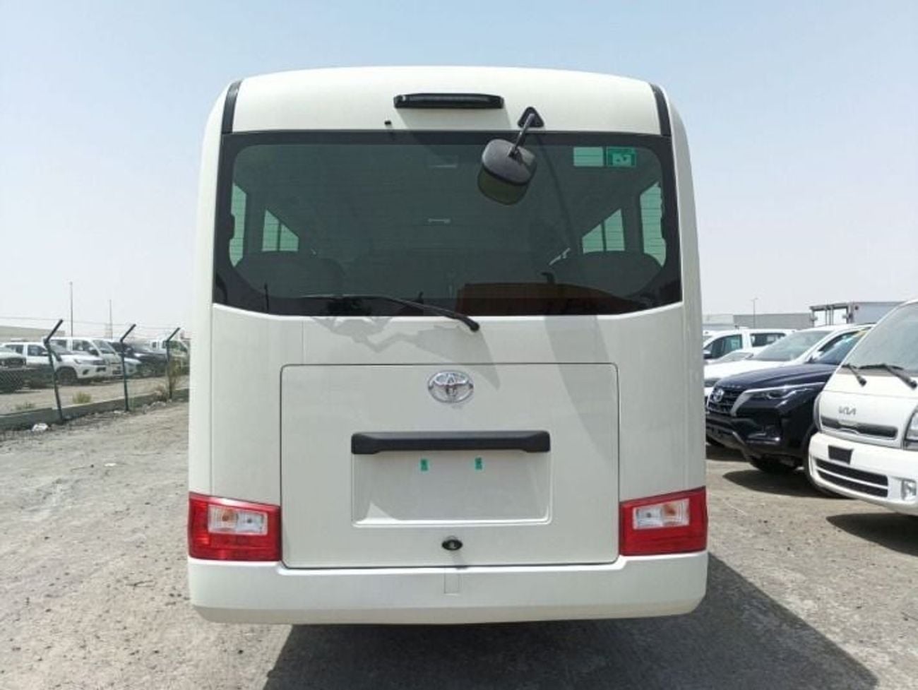 Toyota Coaster EXPORT ONLY - Toyota Coaster 2.7L MT 23 Seater
