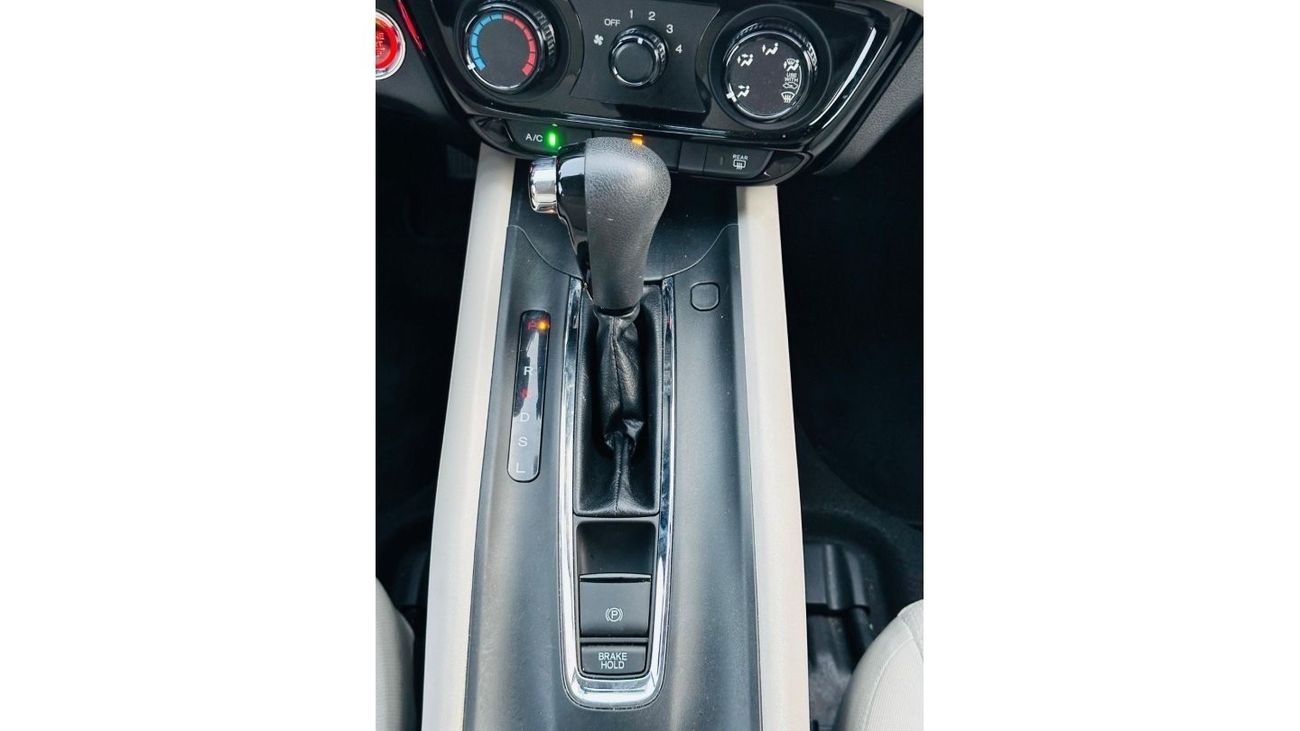 Honda HRV AED 950 PM | HONDA HR-V LX 1.8 I4 | GCC | 0% DP | LOW MILEAGE