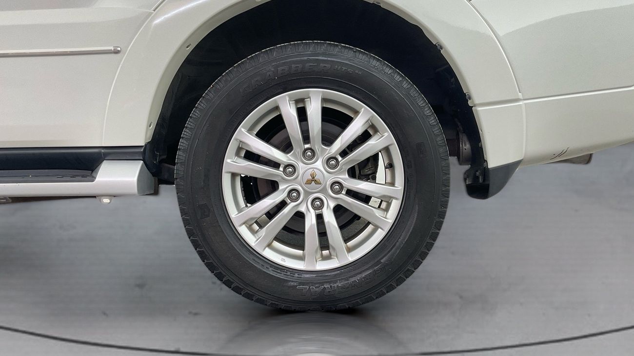 Mitsubishi Pajero GLS HIGHLINE | Guaranteed Warranty | 0 Down Payment