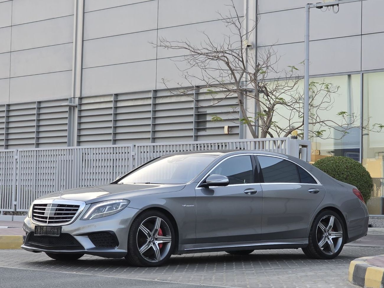 Mercedes-Benz S 63 AMG Std S-63 AMG 4-MATIC 2015 US (CLEAN TITLE) ACCDENTS FREE IN PERFECT CONDITION