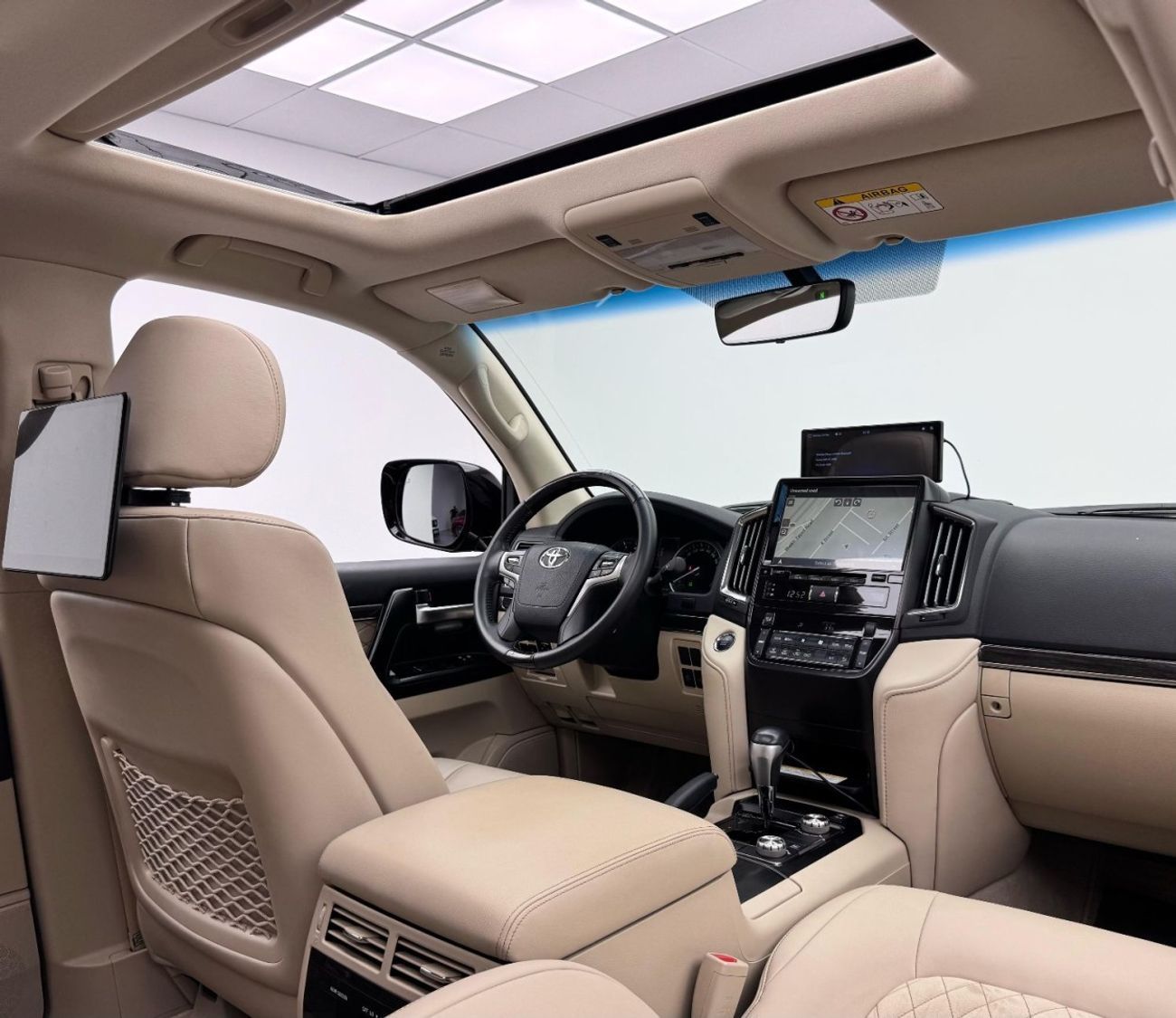 تويوتا لاند كروزر GXR 4.0L 2021 Toyota Land Cruiser GXR Grand Touring, 2026 Toyota Warranty, 7 Seater, GCC