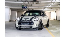 Mini Cooper S Mini Cooper S (JCW Kit) 2017 GCC under Warranty with Zero Down-Payment.