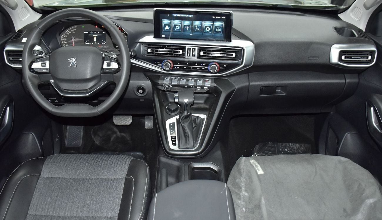 بيجو لاندترك EXCELLENT DEAL for our Peugeot Landtrek 4WD ( 2023 Model ) in Green Color GCC Specs