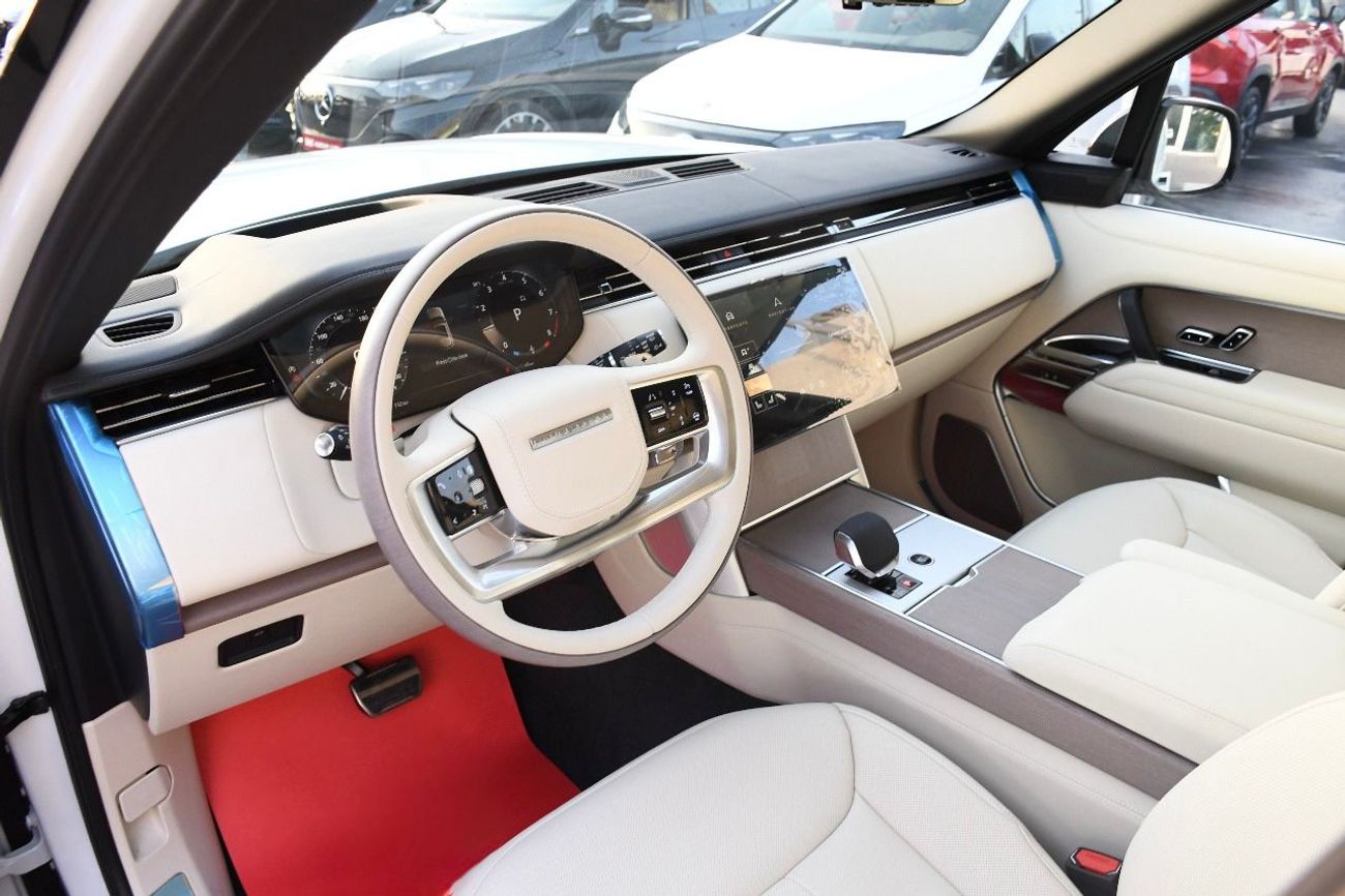 Land Rover Range Rover Autobiography P530 4.4L RANGE ROVER VOUAG autobiography V8 P530  2025 GOLD white