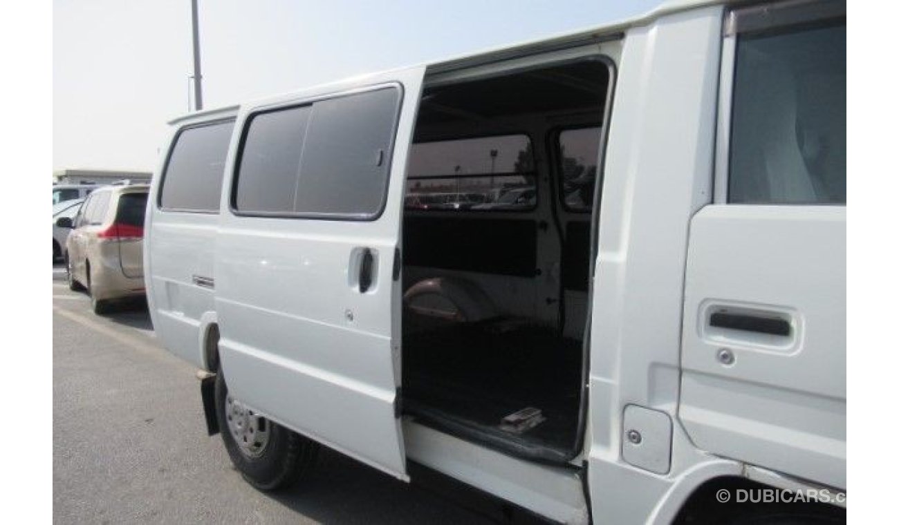 تويوتا داينا Toyota Dyna Van Right Hand Drive (Stock PM 830)