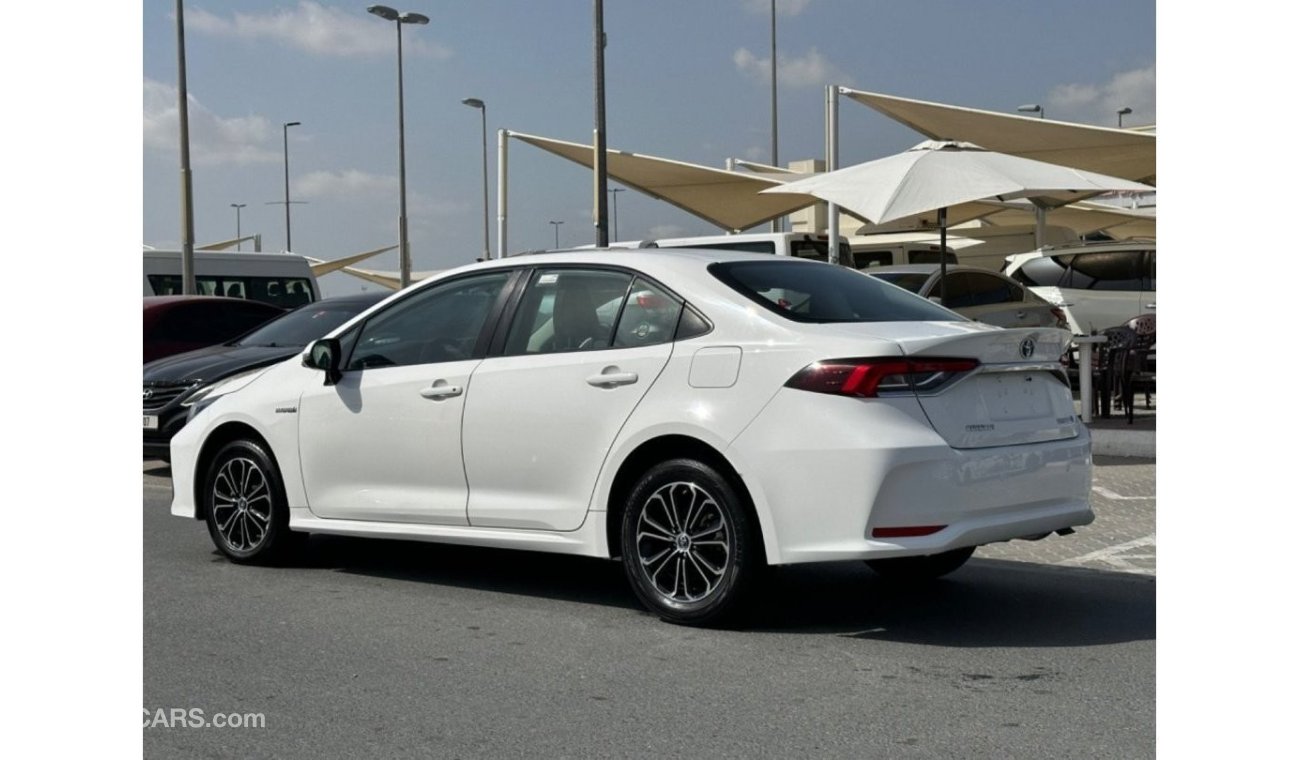 Toyota Corolla GLI Moonroof Hybrid Corolla hybrid 2020 GCC very good condition