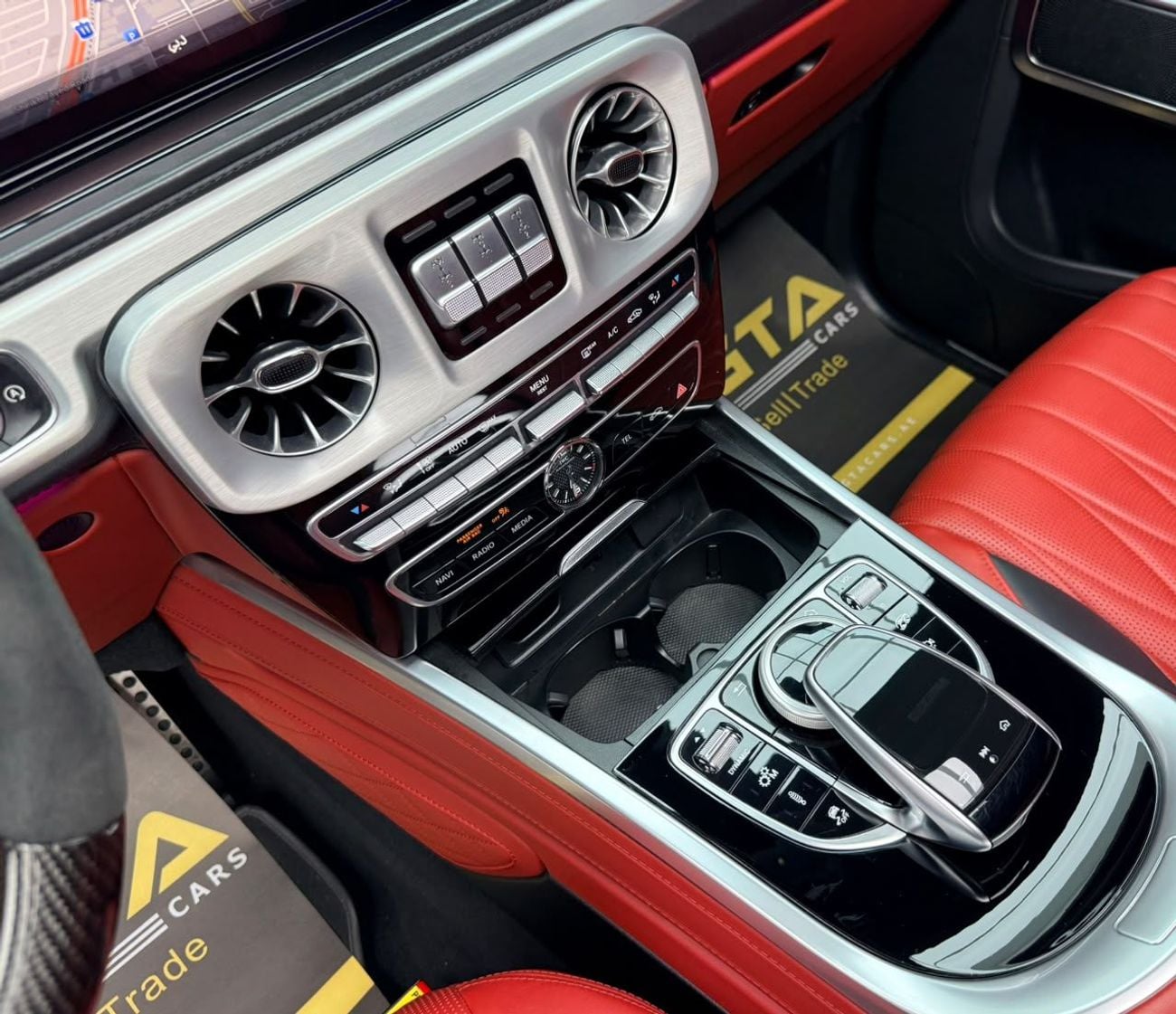 مرسيدس بنز G 63 AMG STANDARD مرسيدس بنز G63 AMG موديل 2021، مع ضمان، وسجل صيانة كامل لدى مرسيدس بنز حتى عام 2027، وشهادة خليجية.