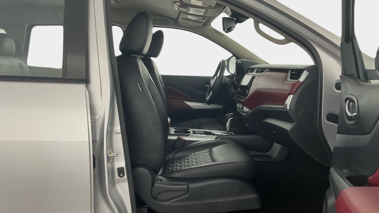 نيسان إكستيرا 2.5 4WD PLATINUM AUTO | شامل الضمان | 0 ﺪﻔﻋﺓ ﺃﻮﻟﻯ