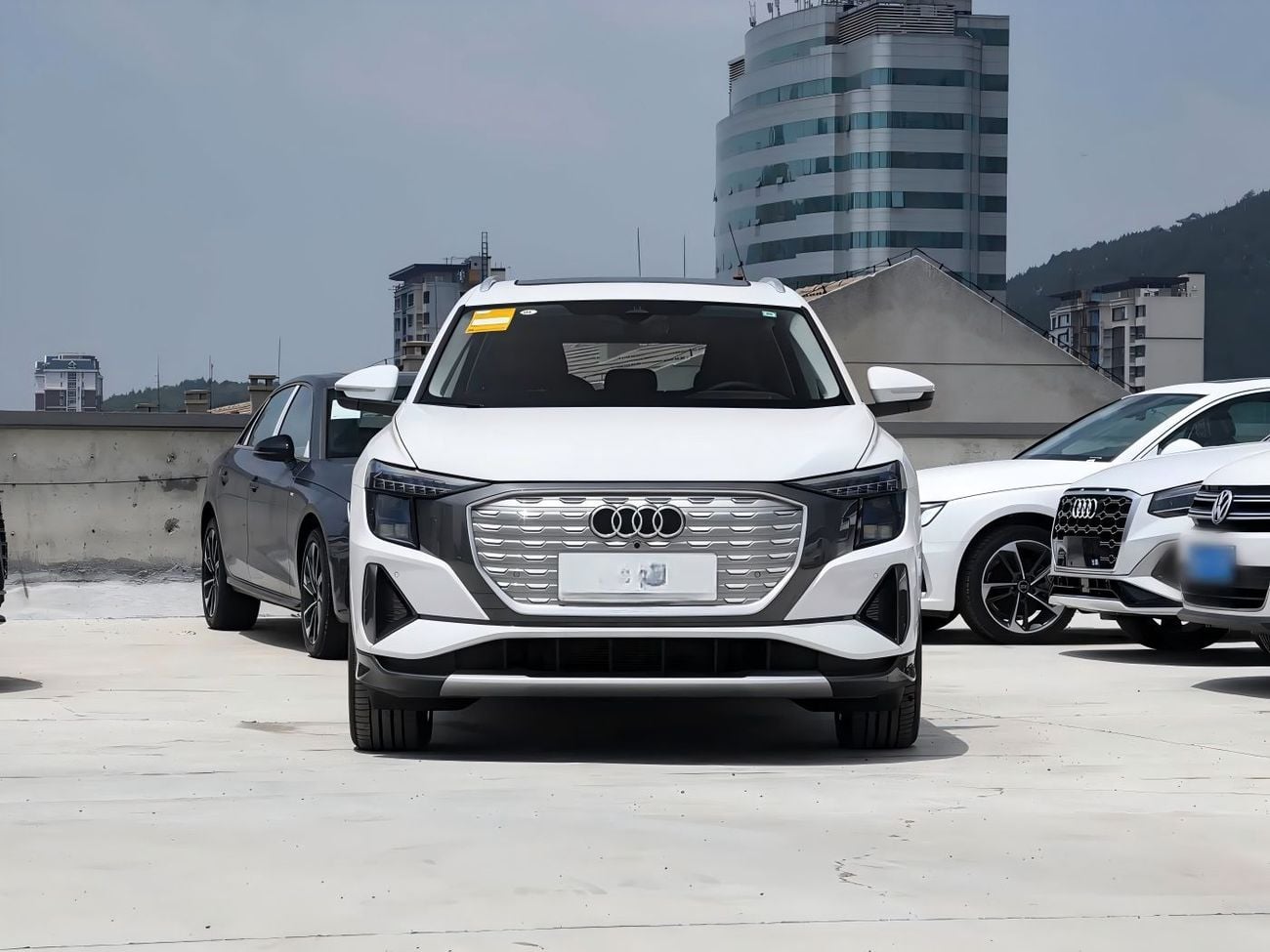 أودي Q5 2023 40 e-tron Shining Jinyi Set Parameter