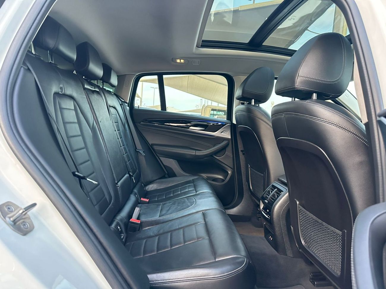 بي أم دبليو X4 BMW X4 TWIN POWER TURBO _Korean_2022_Excellent Condition _Full option