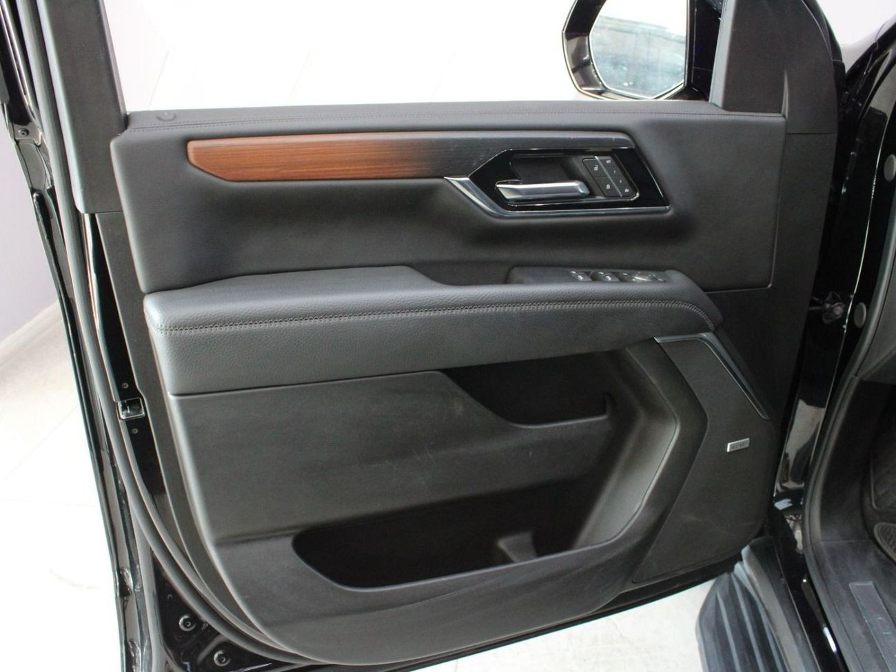 جي أم سي يوكون 6.2 V8 Denali (AWD)