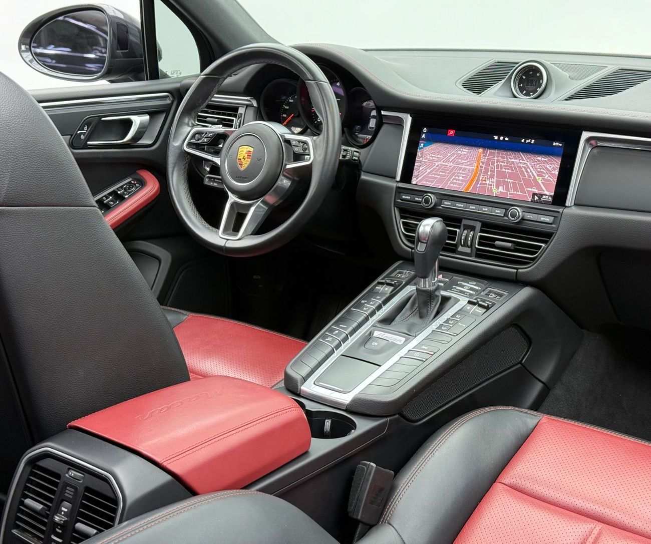 بورش ماكان Std 2.0L (252 HP) 2021 Porsche Macan, 2025 Porsche Warranty, Full Porsche Service History, Excellent