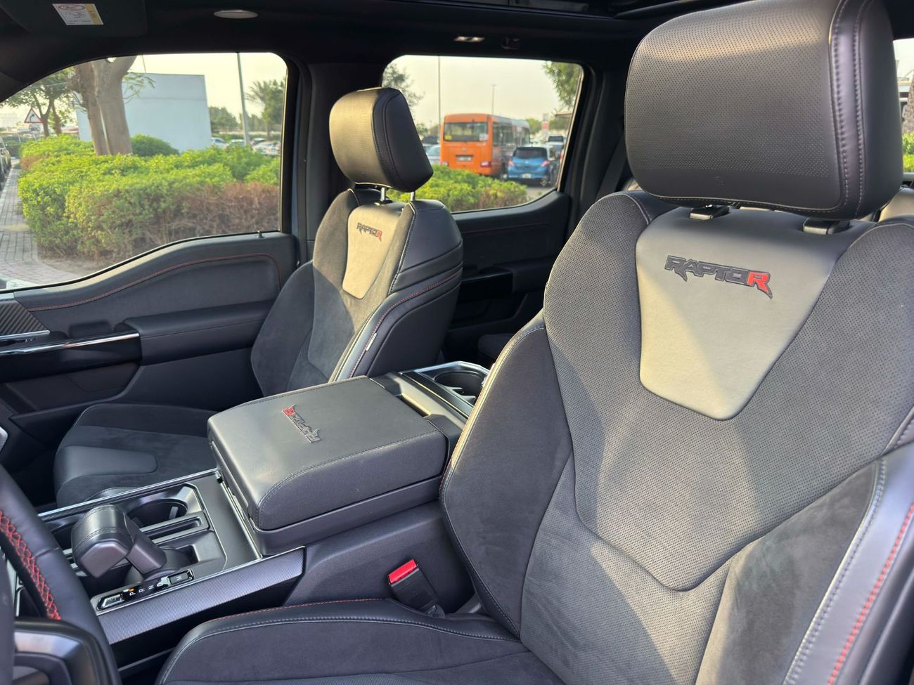 فورد إف-150 رابتور GCC SPEC UNDER WARRANTY AND SERVICE