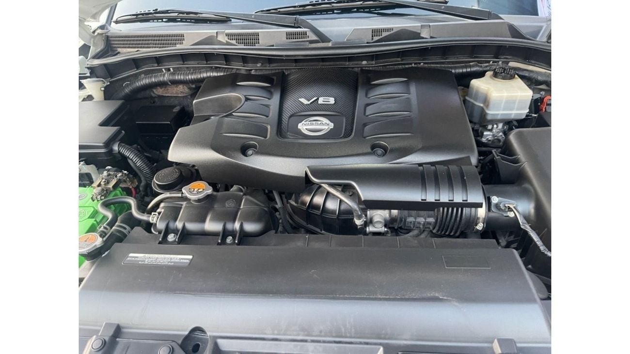 Nissan Patrol LE Platinum V8 400 HP