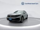 فولكس واجن طوارق | 42,100 AED SAVINGS from New Car | ONLY 3,796 KM | As-New Flagship Luxury | Warranty and Free Servi